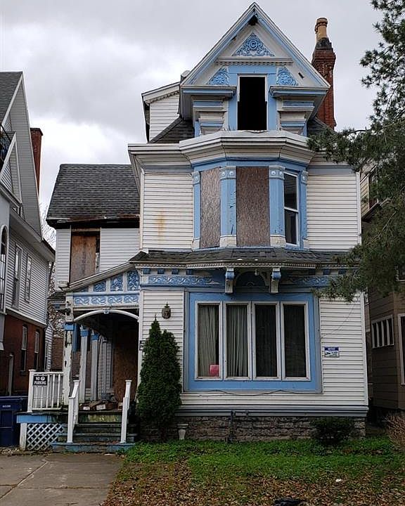 2nd image of 325 Jersey St