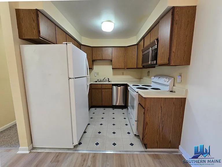 18 Townsend St #5 — Photo 6