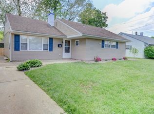 32 Paul Rd, Maple Shade, NJ 08052