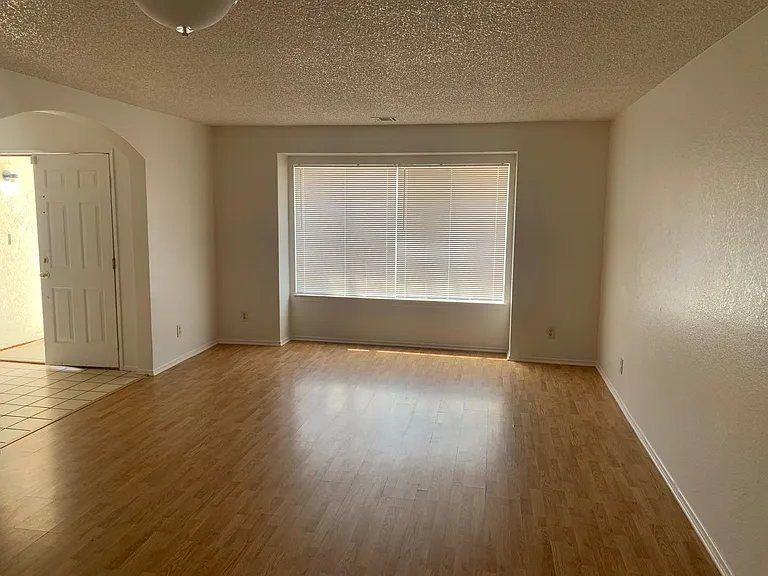 22266 Hurons Ave — Photo 9