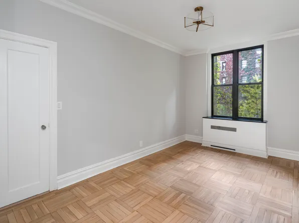 210 West 90th Street image 7 of 19