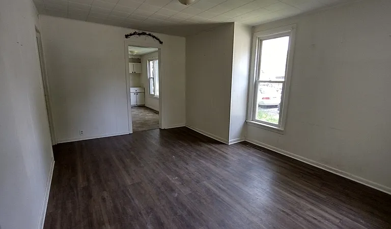 700 E High Ave — Photo 7