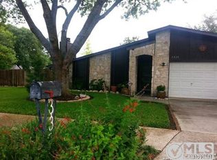 3325 Columbia Dr, Cibolo, TX 78108