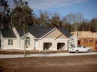 526 Village Greeen #A, Morehead City, NC 28557