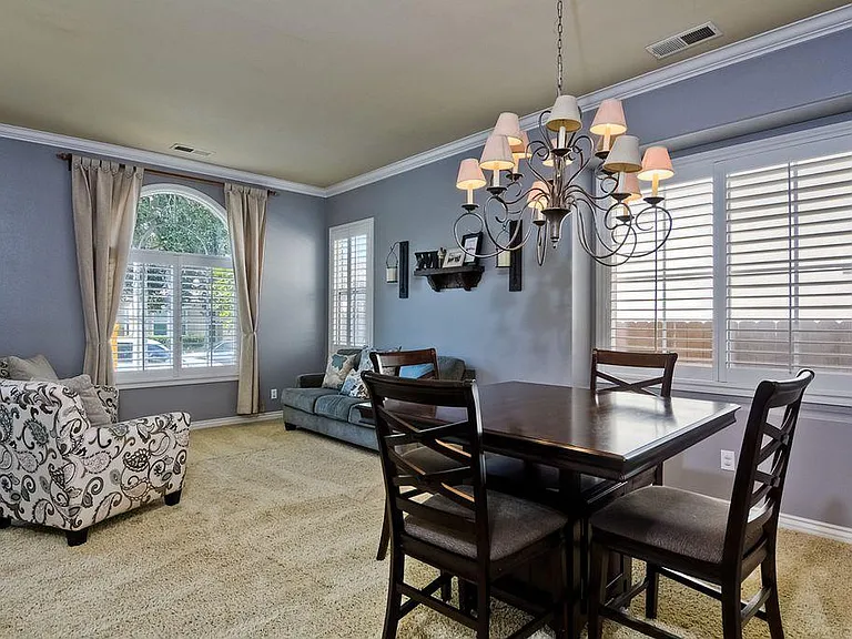 5216 Topsail Dr — Photo 4