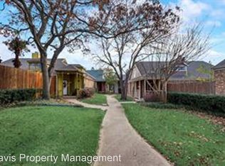 3138 Royal Gable Dr, Dallas, TX 75229