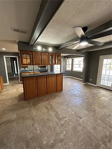 112 Yorkshire Dr — Photo 4