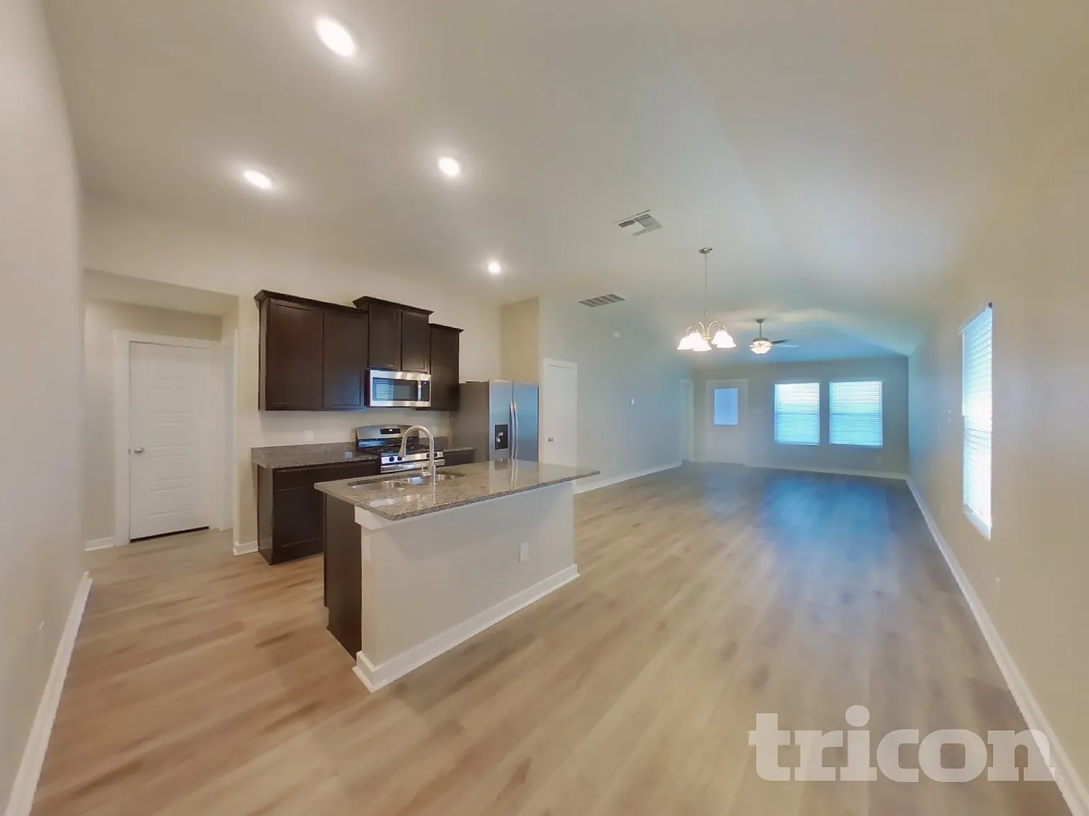 7244 Littlefoot Lane San Antonio TX — Photo 4
