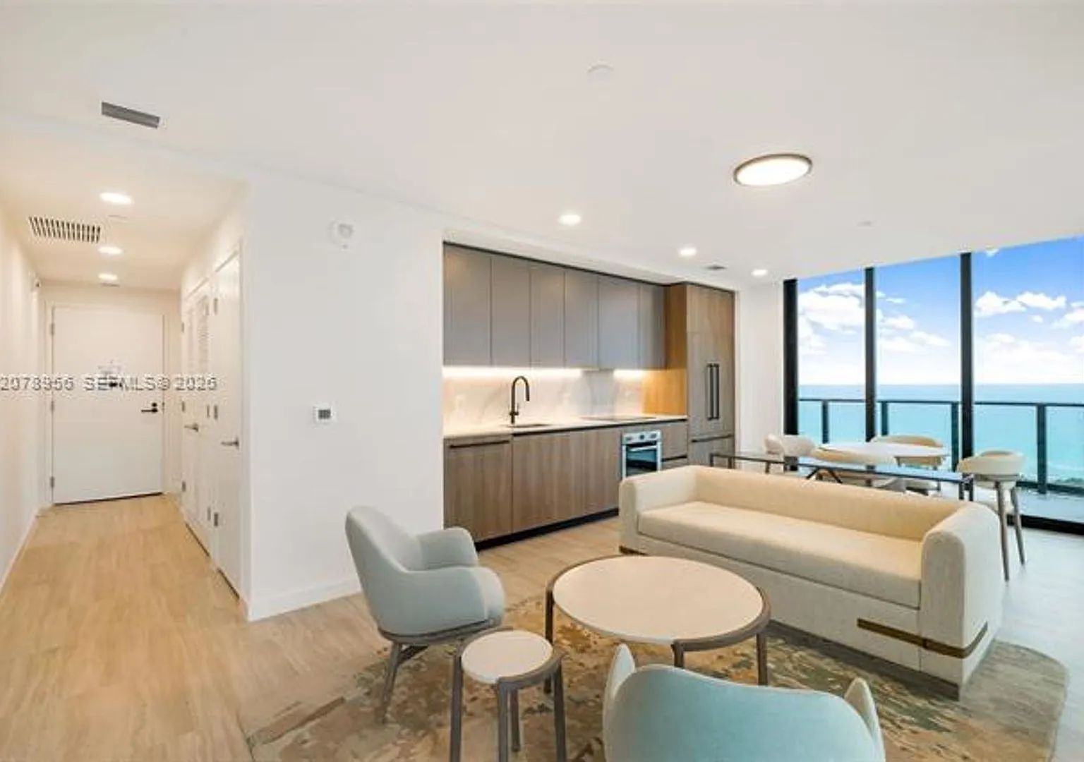580 72nd Street cu-PH02, Miami Beach, FL 33141 — Photo 4