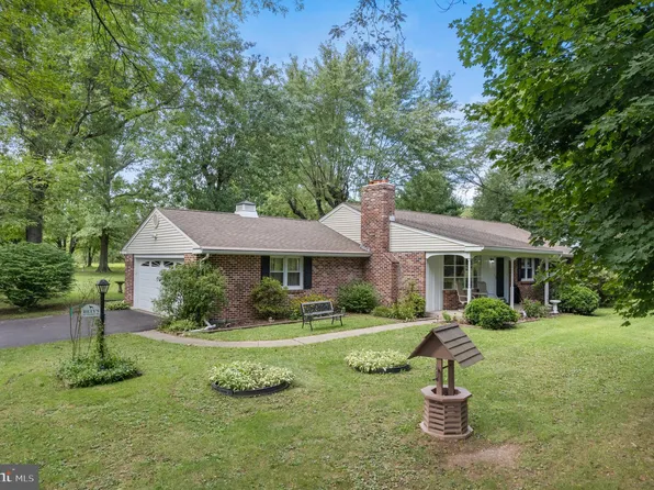 917 Cathill Rd, Sellersville, PA 18960