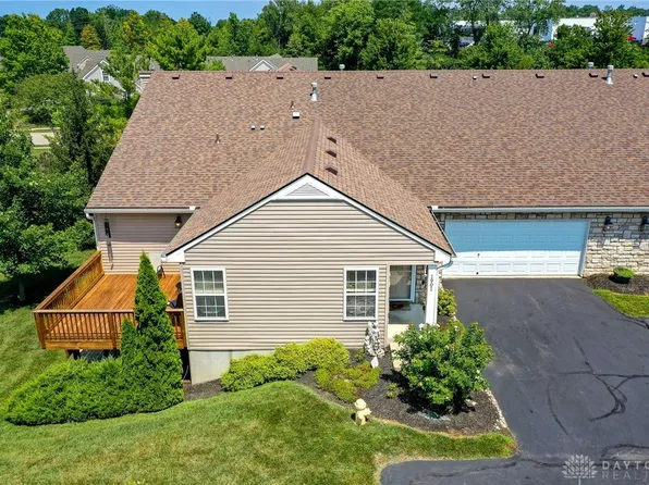 1901 Whispering Tree Dr, Miamisburg, OH 45342