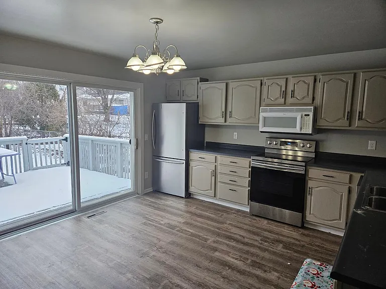2110 Frisch Rd — Photo 3