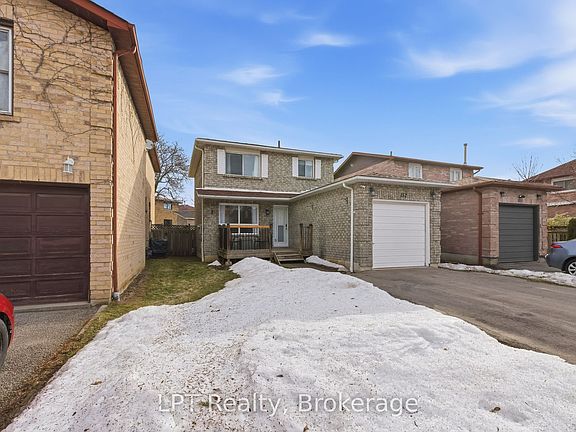 2nd image of 152 Ravenscroft Rd