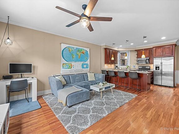 5th image of 1308 W Granville Ave #1