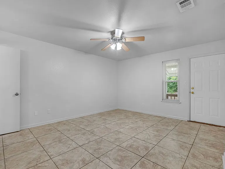 2801 Misty Garden Cir — Photo 19