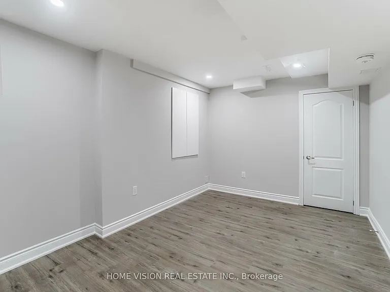 35 Little Britain Cres #BASEMENT — Photo 16