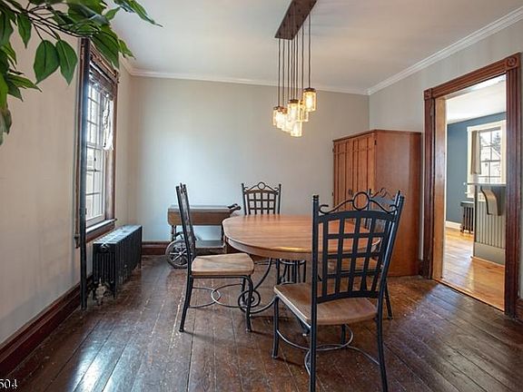 5th image of 23 Woodside Ave