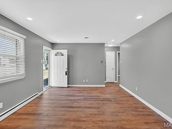 4th image of 3335 Boca Raton Dr