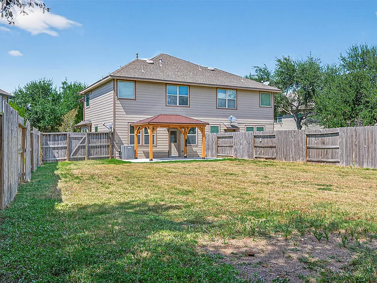6438 Haywards Crossing South Cir — Photo 44