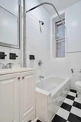 Rented by KYLM, LLC | media 16