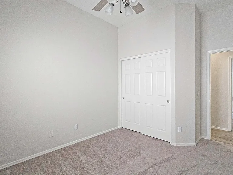 13588 W Alvarado Dr — Photo 21