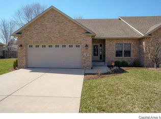 2407 Interlacken Dr, Springfield, IL 62704