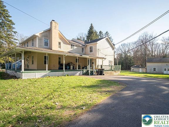 2nd image of 2882 Locust Ridge Rd