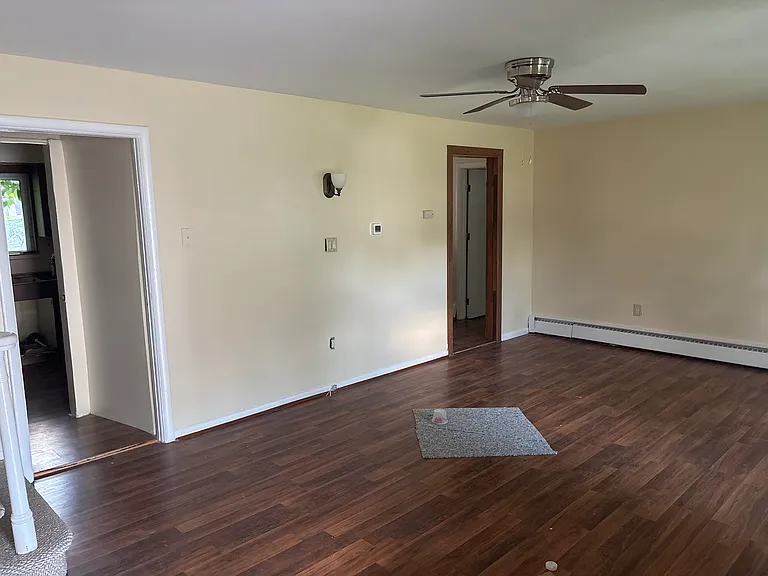26 Parker Ln — Photo 4