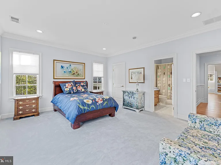 8541 Old Dominion Dr — Photo 77