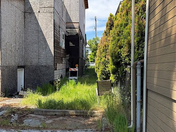 2nd image of 6242 Flora Avenue S