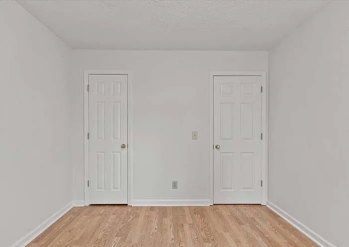 3 bed, 1329 sqft, $2,090 — Photo 3