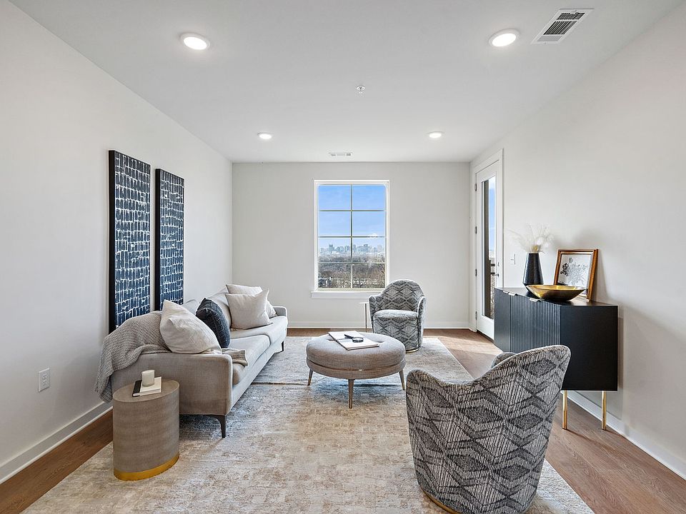 1st image of 2900 Edwin St #402