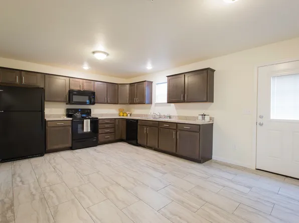 Glade Village, 38 Glade Ave #38, Hanover, PA 17331