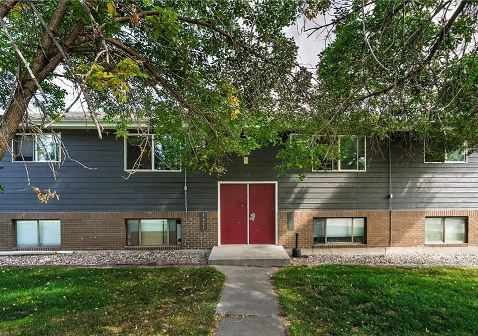 1621 Kelby Dr — Photo 1