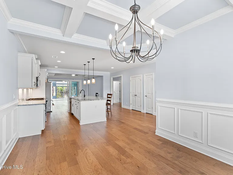 3688 Gardenia Ln — Photo 7