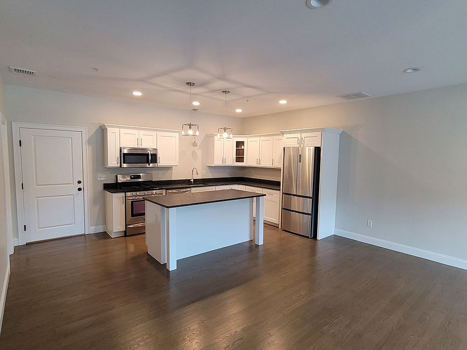 Millbrook Marketplace Apartment Rentals Duxbury, MA Zillow