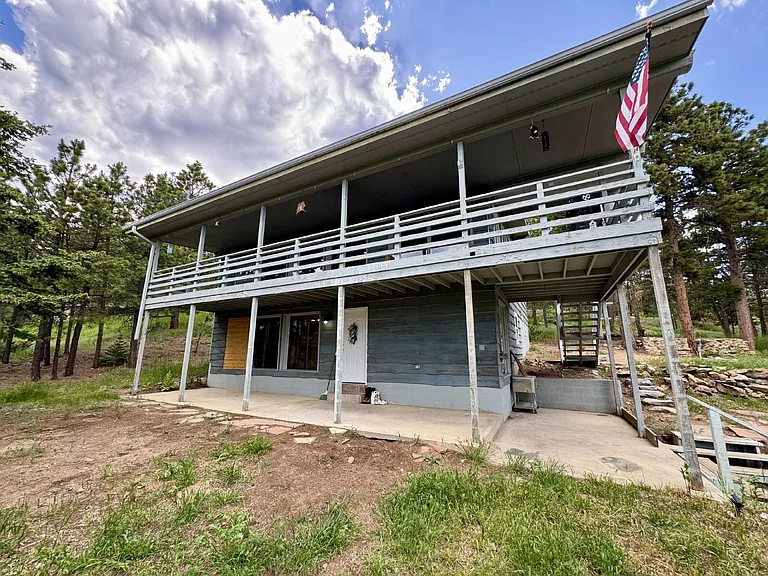 11922 Hillcrest Rd — Photo 2