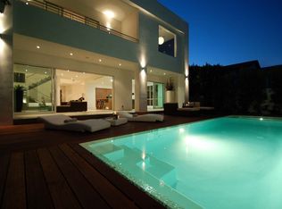 642 N Laurel Ave, Los Angeles, CA 90048