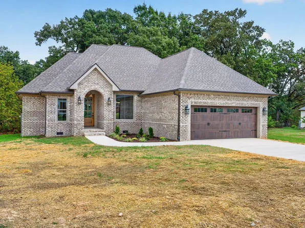89 Lexington Stop Dr, Rock Spring, GA 30739