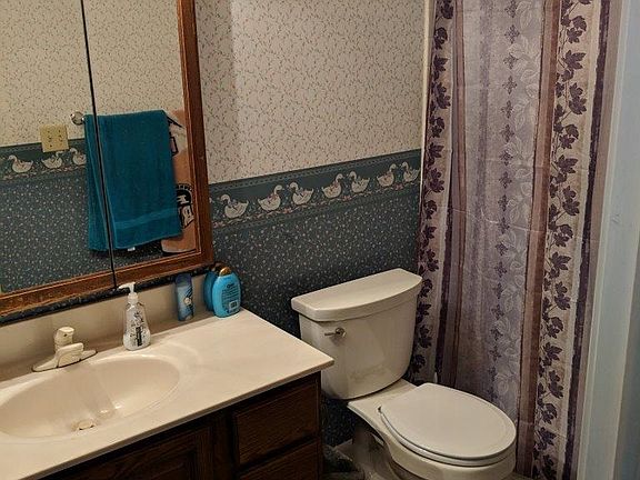 3rd image of 3276 Hanover Dr