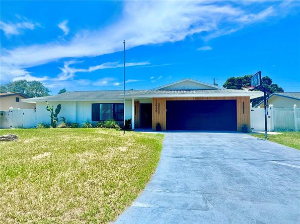 13940 Antigua Dr