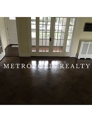 Rented by Metropolis International Realty Inc. | media 28
