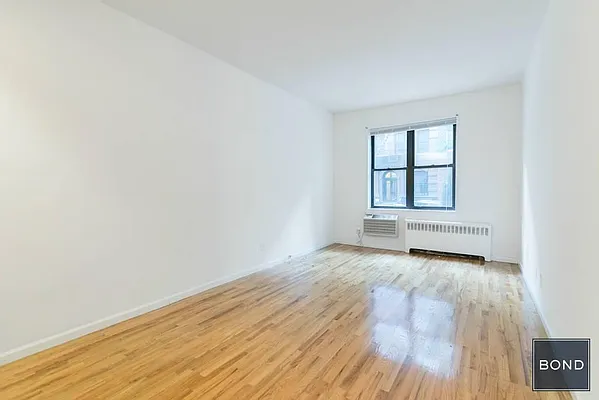 Rented by Bond New York | media 1