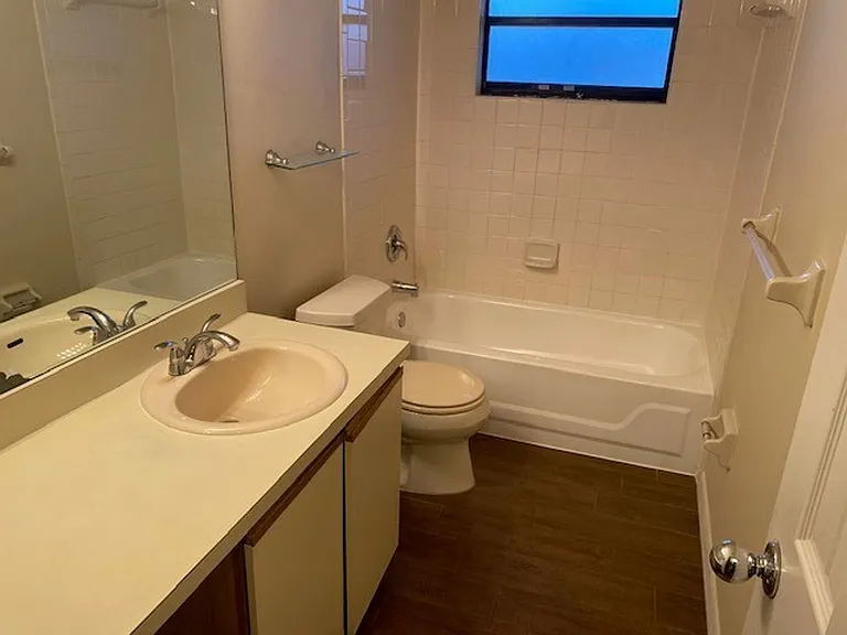 1604 Sunside Sq #33 — Photo 11