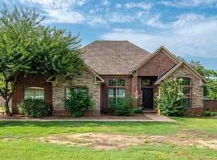 2 Jewell Ln, Greenbrier, AR 72058