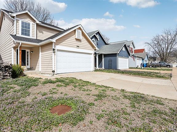 3rd image of 2329 Hunters Crest Dr