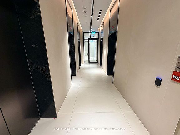 2nd image of 400 King St W #1912