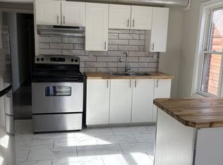 738 Windsor Ave #1, Windsor, ON N9A 1J9