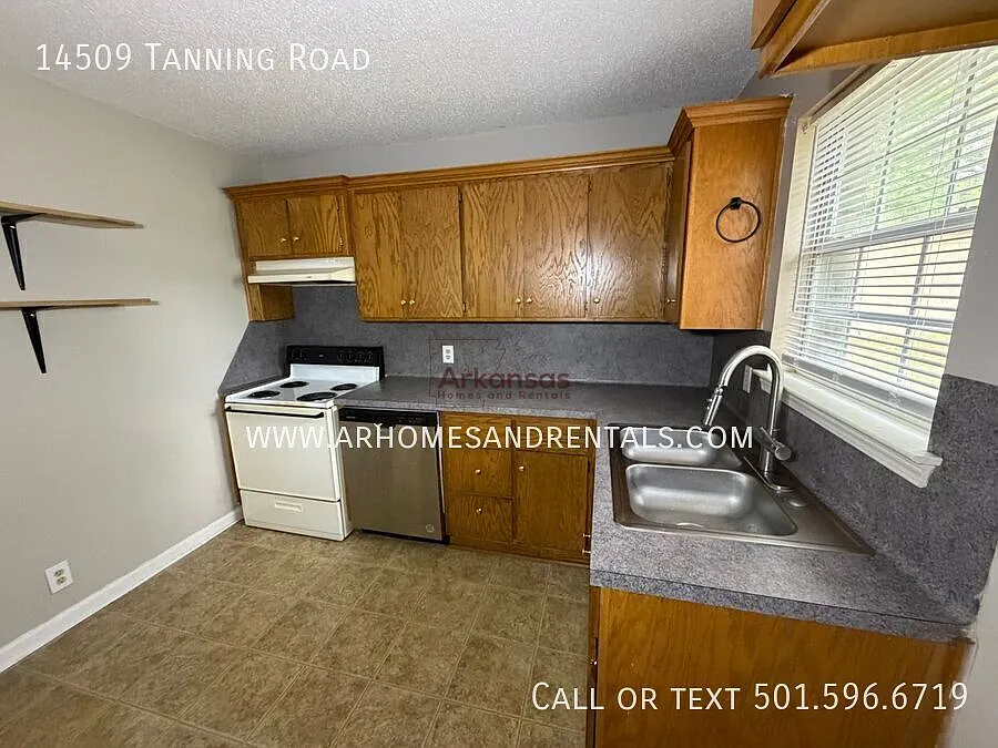 14509 Tanning Road | 2 Bedrooms | 1 Full Bathroom 1/2 Off First Month's Rent — Photo 4