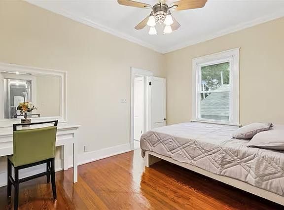 5th image of 3025 Short St